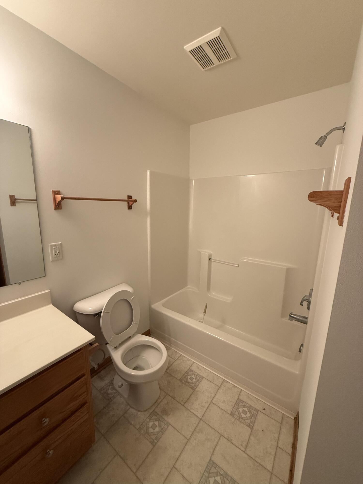 2750 11th Place, Unit 508 Somers, WI 53140 - Photo 8 of 17 IMG_3537