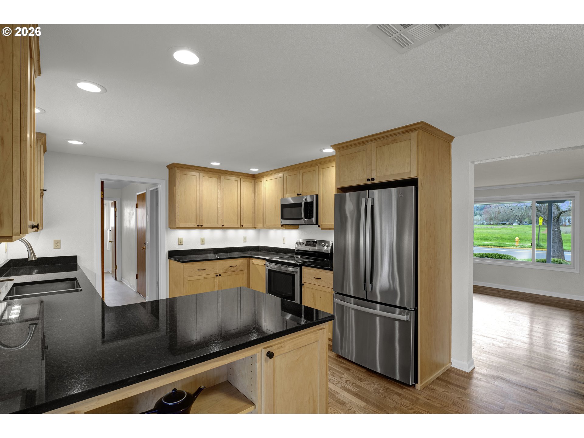 2095 Polk Street Eugene, OR 97405 - Photo 13 of 46
