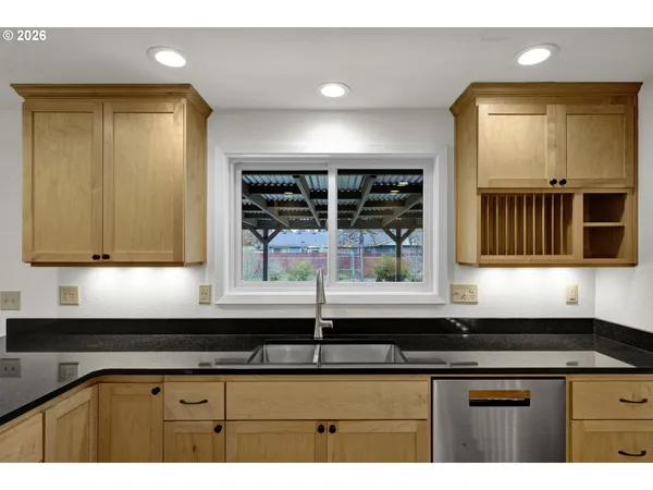 $525,000 | 2095 Polk Street, Eugene, OR 97405