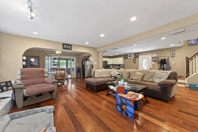 $290,000 | 213 Meadow Lake Drive, Trinity, TX 75862