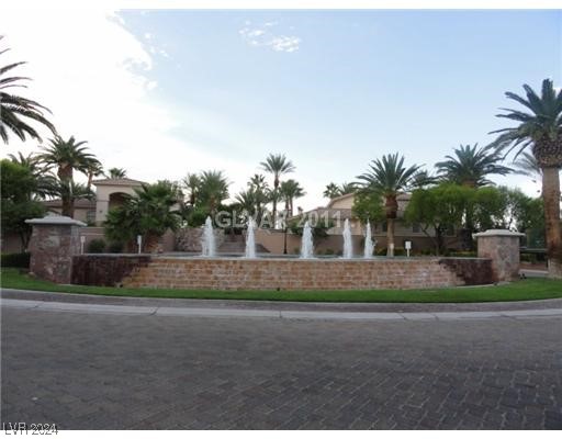 2050 West Warm Springs Road, Unit 421 Henderson, NV 89014 - Photo 2 of 18 Gallery Image 2