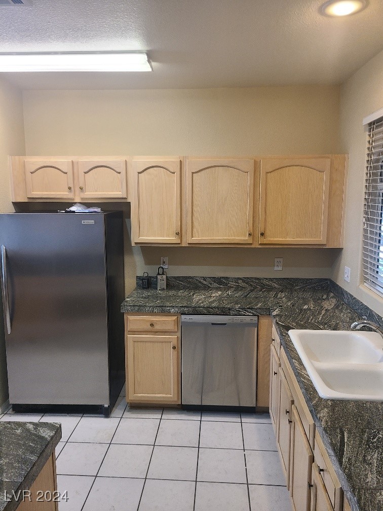 2050 West Warm Springs Road, Unit 421 Henderson, NV 89014 - Photo 8 of 18 Gallery Image 8