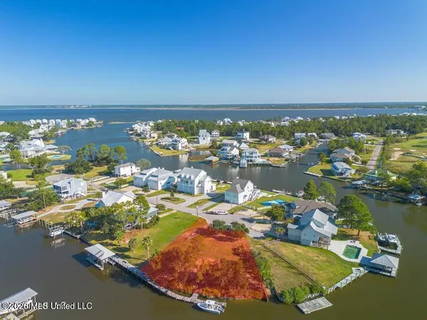 $399,500 | Golf View Dr Pass, Pass Christian, MS 39571