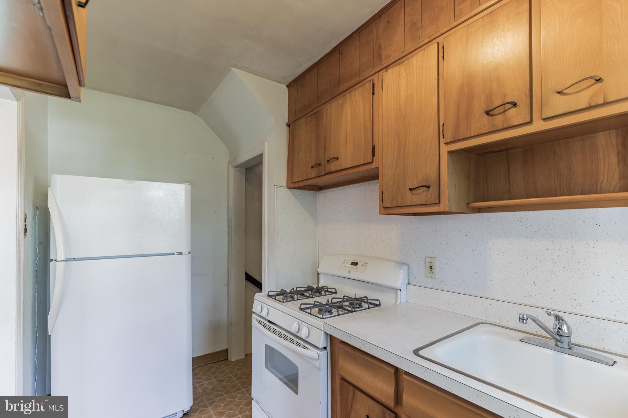 8611 Sagamore Road Philadelphia, PA 19128 - Photo 14 of 25
