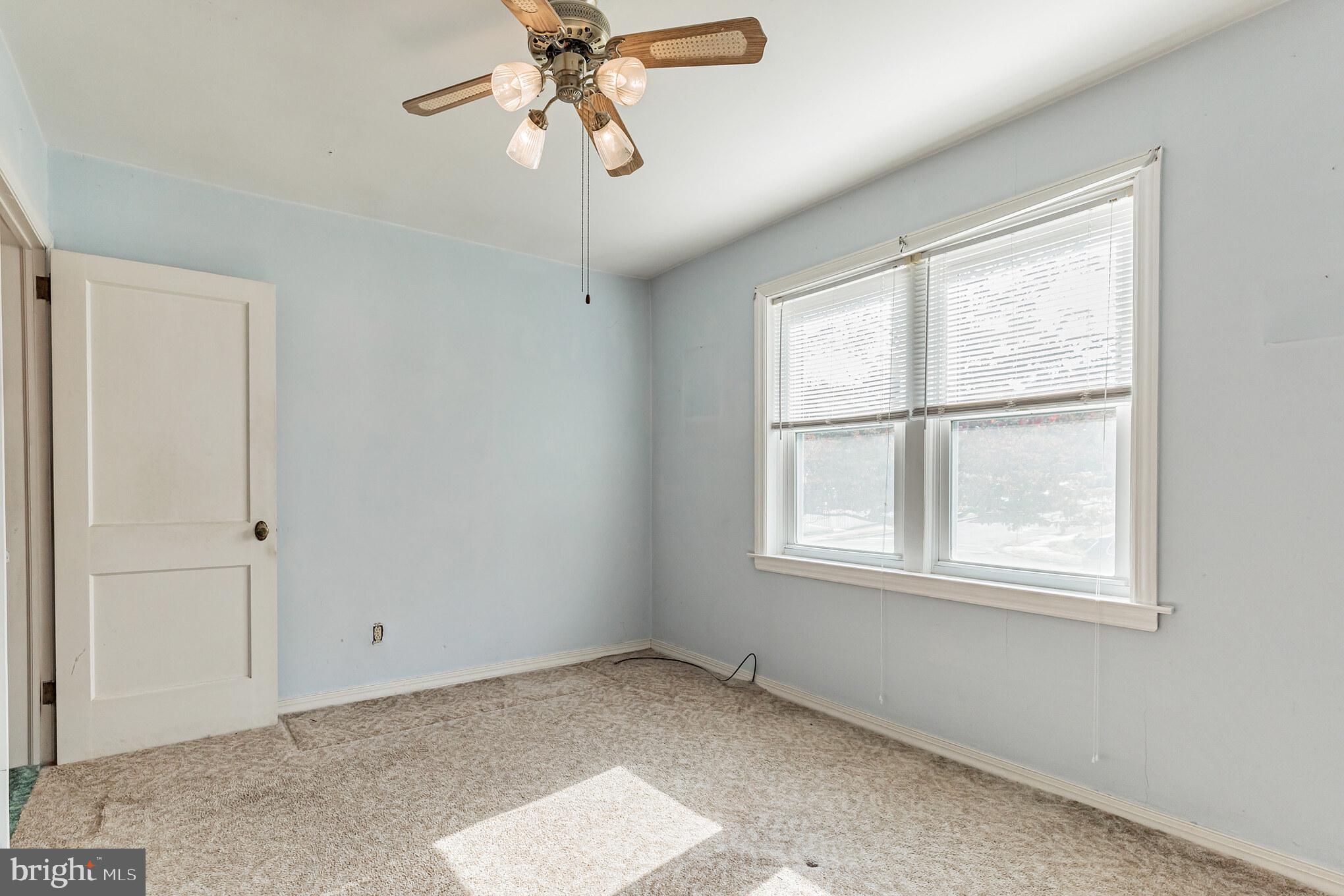 8611 Sagamore Road Philadelphia, PA 19128 - Photo 8 of 25