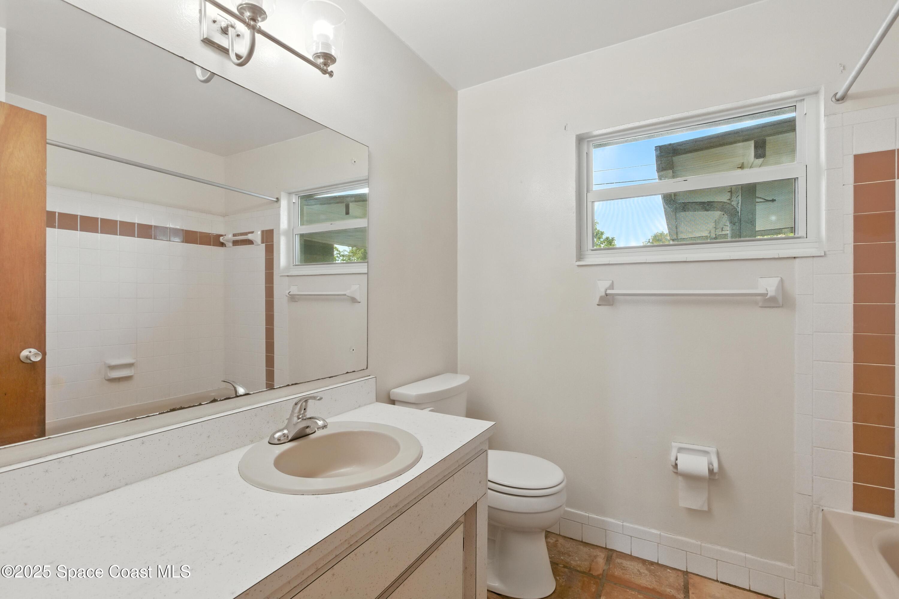 582 Croton Road Melbourne, FL 32935 - Photo 25 of 33 582 Croton Rd 025