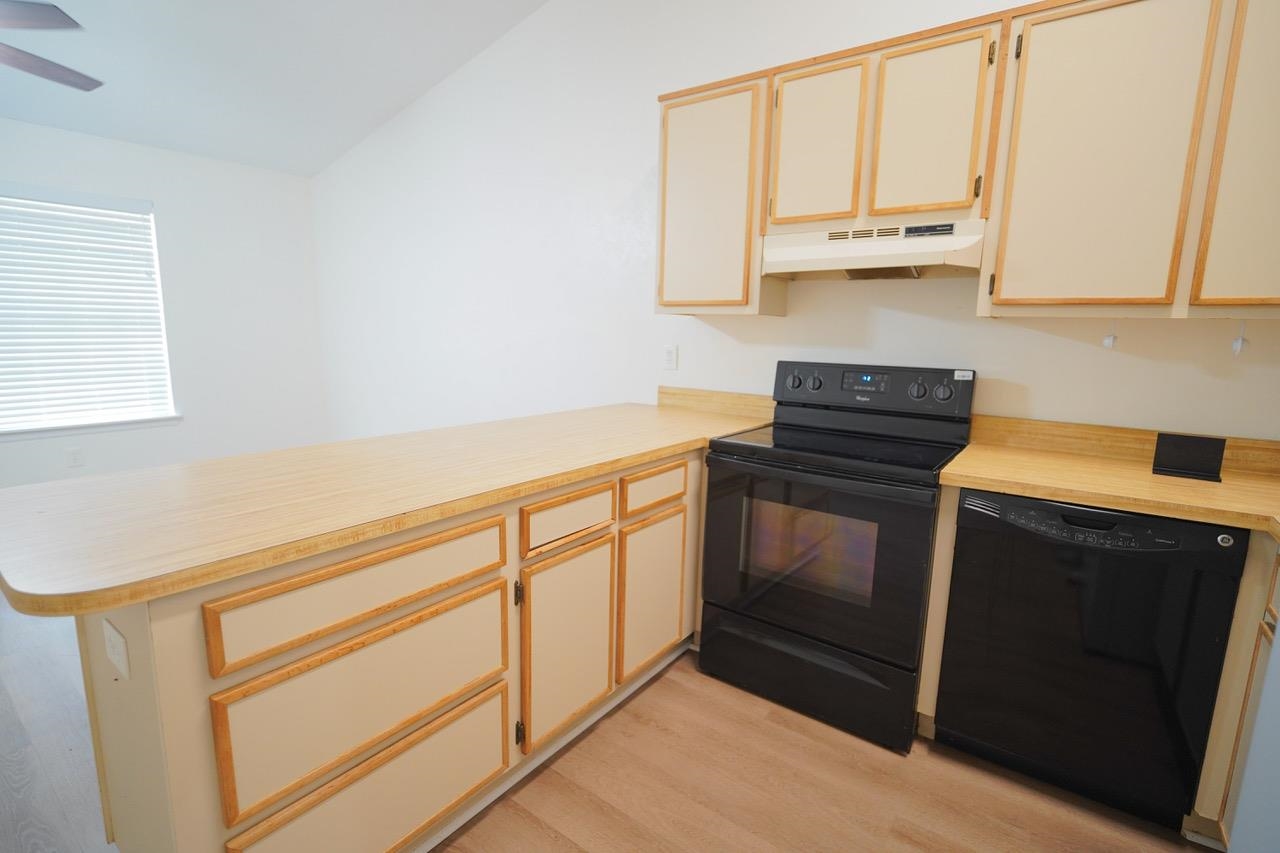 1188 High Road Tallahassee, FL 32304 - Photo 6 of 14