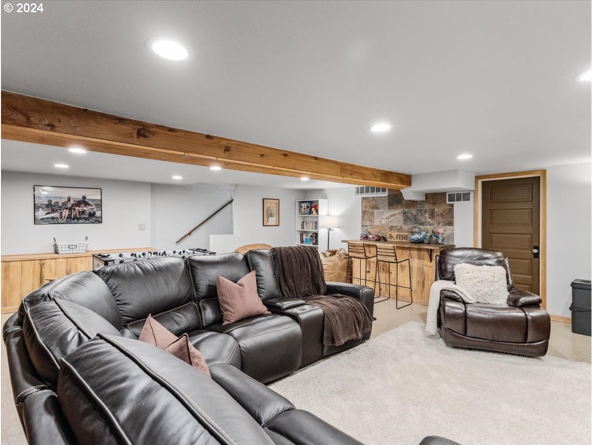 2910 Southeast Palmquist Road Gresham, OR 97080 - Photo 20 of 46 Gallery Image 20