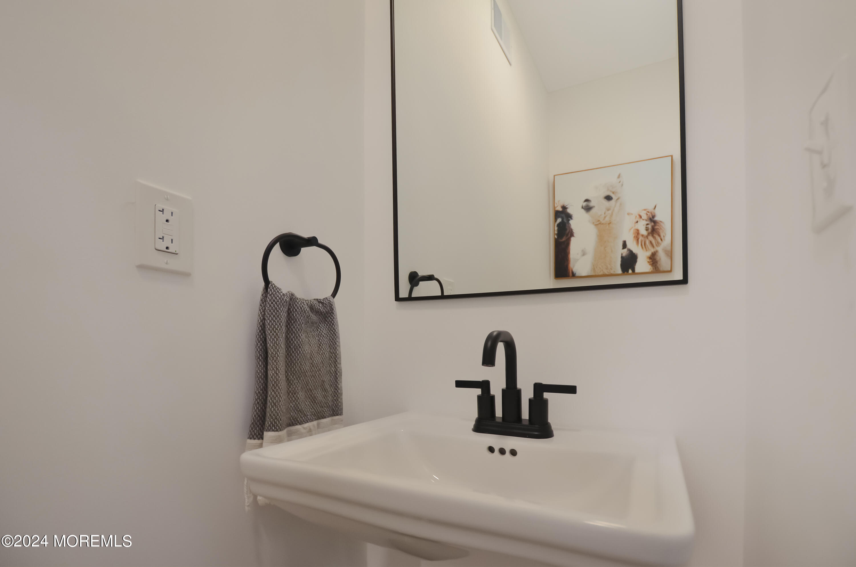 345 Meinzer Street Cliffwood, NJ 07721 - Photo 15 of 47 13.2