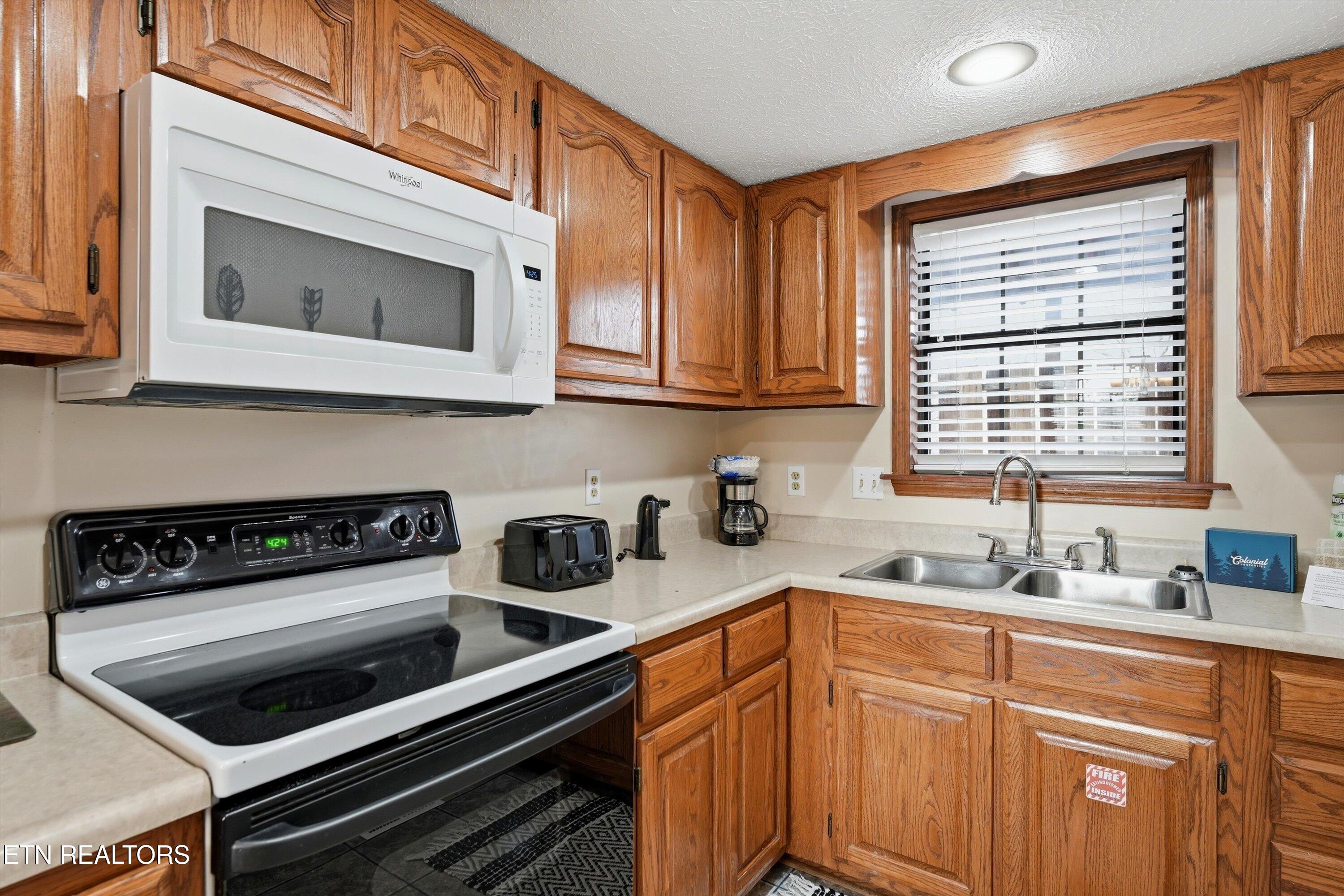 2813 Forrest Way Pigeon Forge, TN 37863 - Photo 8 of 25 09-2813 Forrest Way-9