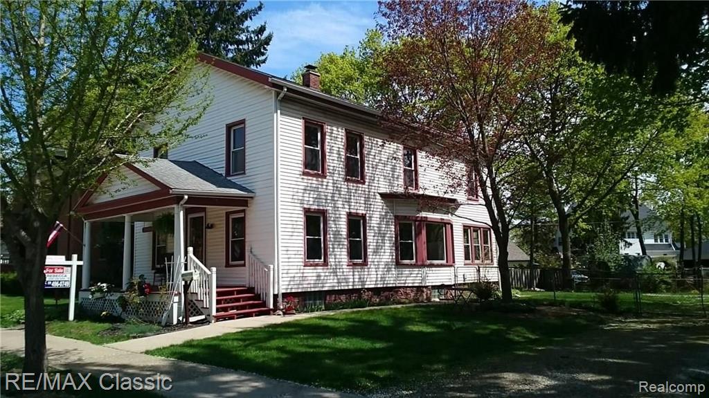 23906 Farmington Road Farmington, MI 48336 - Photo 3 of 25