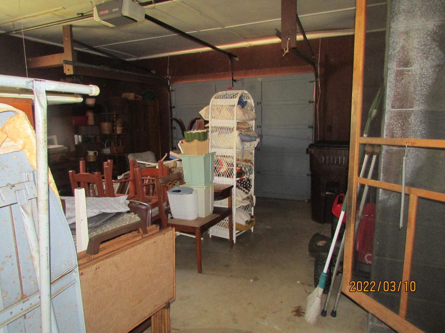 629 Willow Street Rising Sun, IN 47040 - Photo 17 of 22 Garage