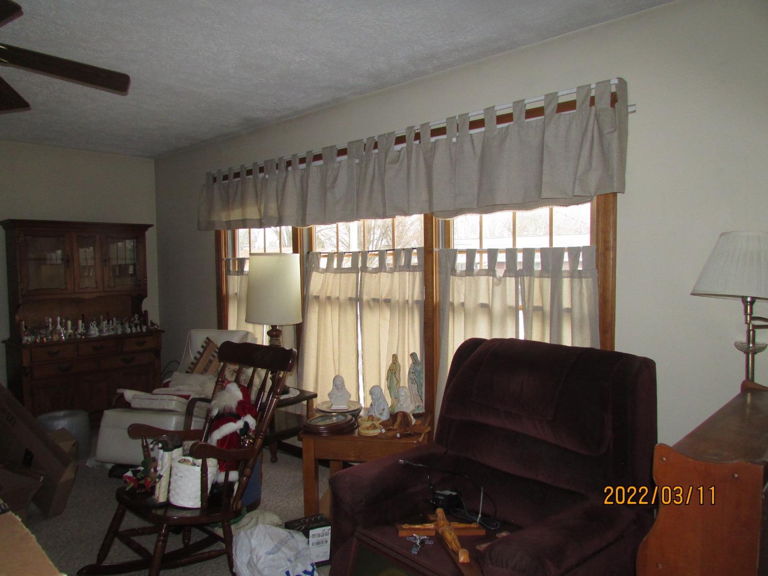 629 Willow Street Rising Sun, IN 47040 - Photo 3 of 22 Living room
