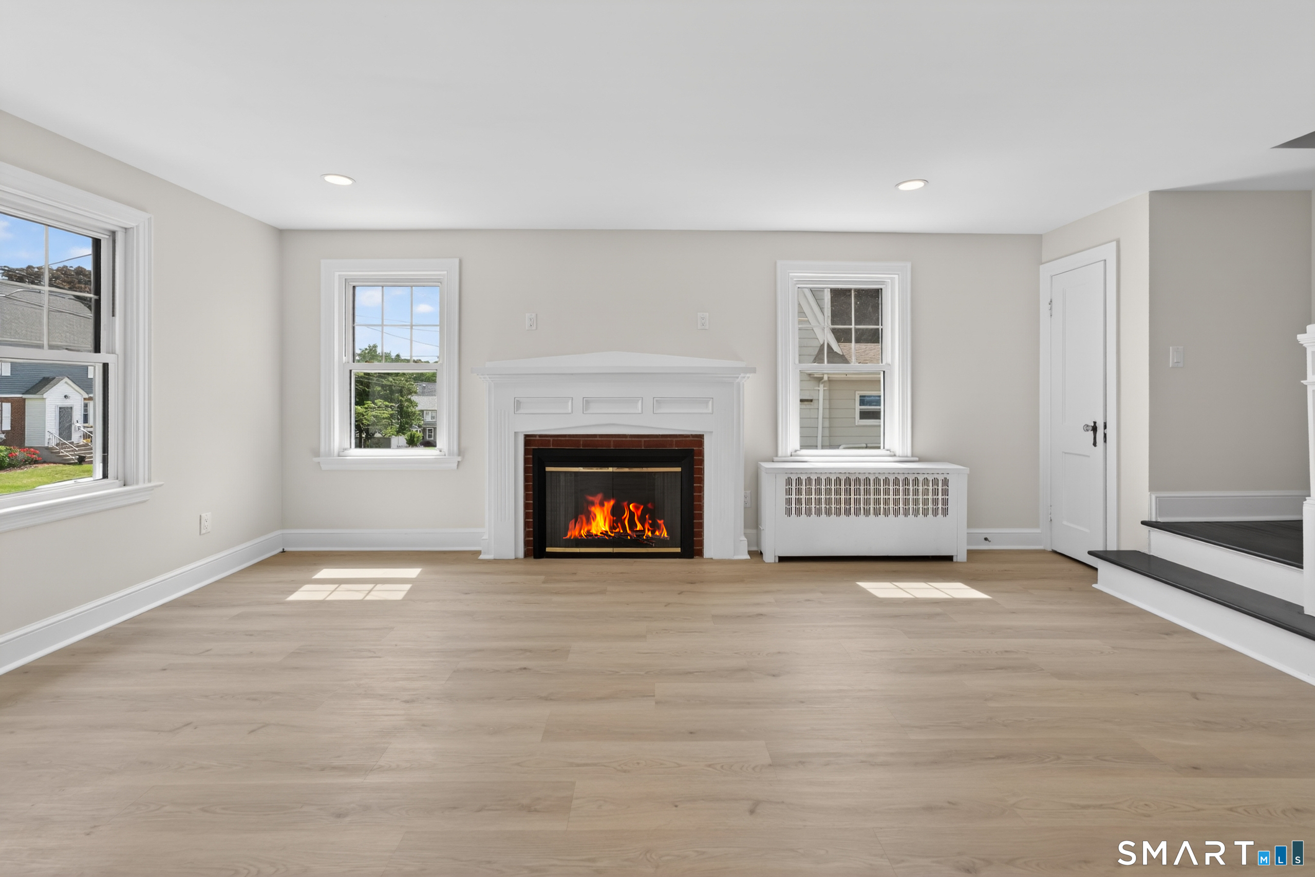 55 Woodlawn Road New London, CT 06320 - Photo 7 of 36