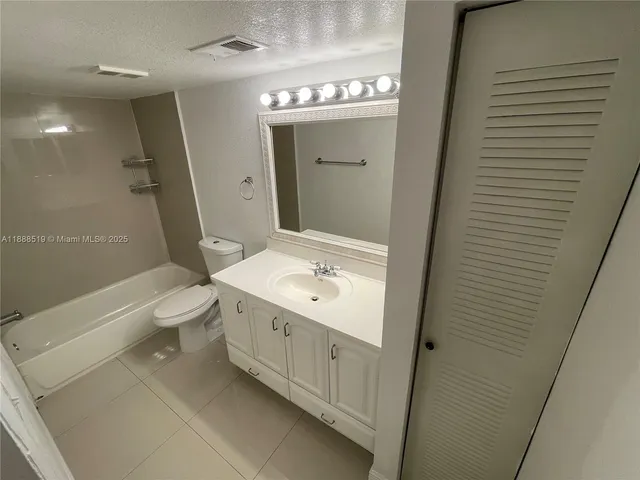 $222,000 | 2826 South University Drive, Unit 3101, Davie, FL 33328