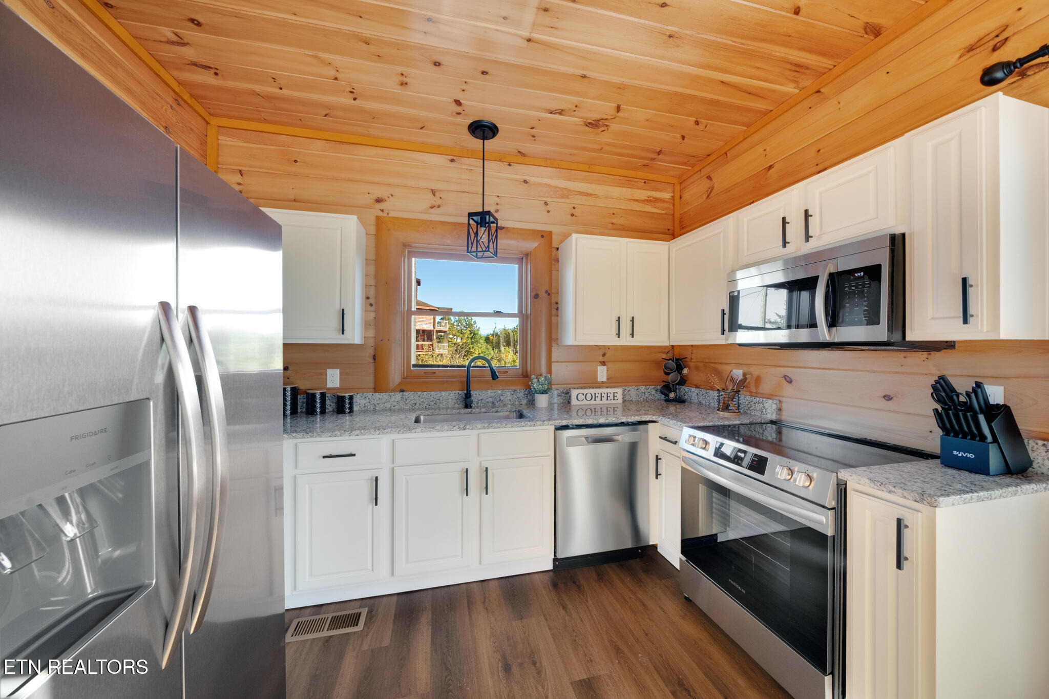 2081 Kerr Road Sevierville, TN 37876 - Photo 15 of 57 DSC05962