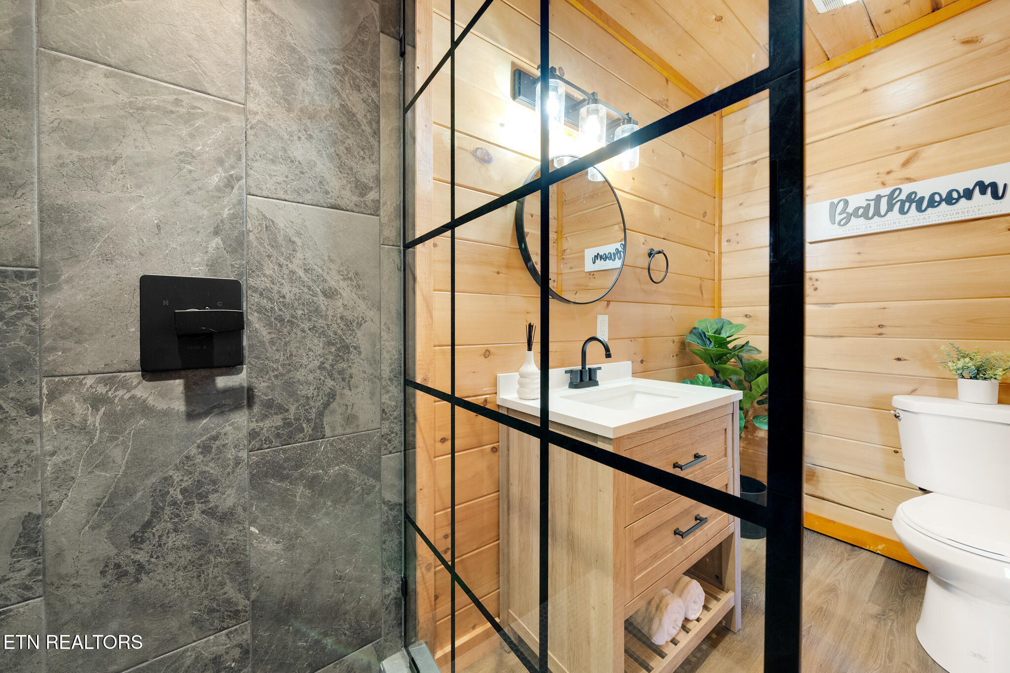 2081 Kerr Road Sevierville, TN 37876 - Photo 32 of 57 DSC06042