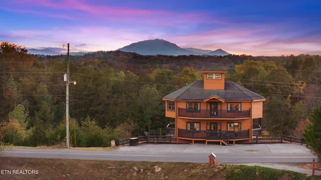 $1,100,000 | 2081 Kerr Road, Sevierville, TN 37876