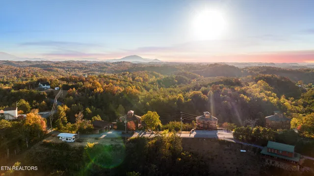 $1,100,000 | 2081 Kerr Road, Sevierville, TN 37876