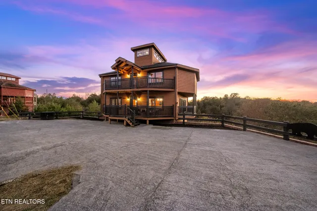 $1,100,000 | 2081 Kerr Road, Sevierville, TN 37876