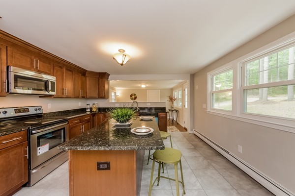 130 Chester Road Boxborough, MA 01719 - Photo 6 of 22