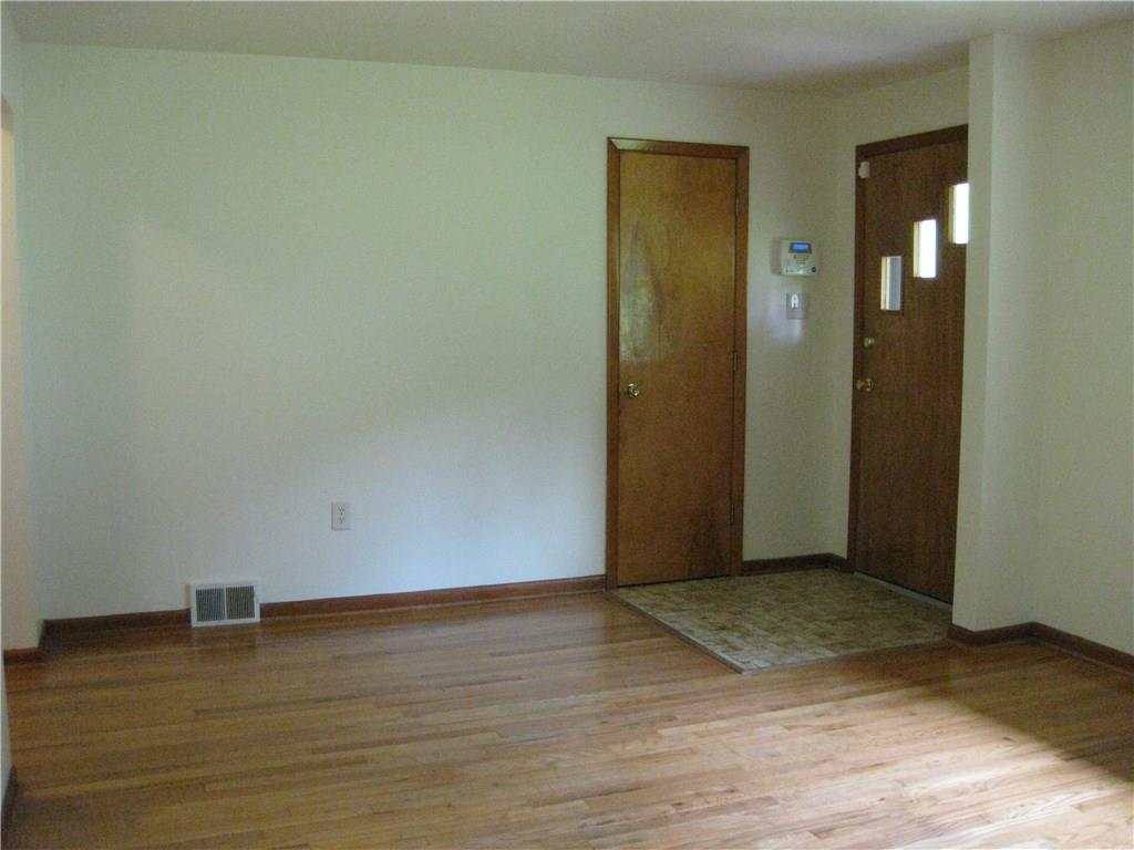 Entry And Coat Closet