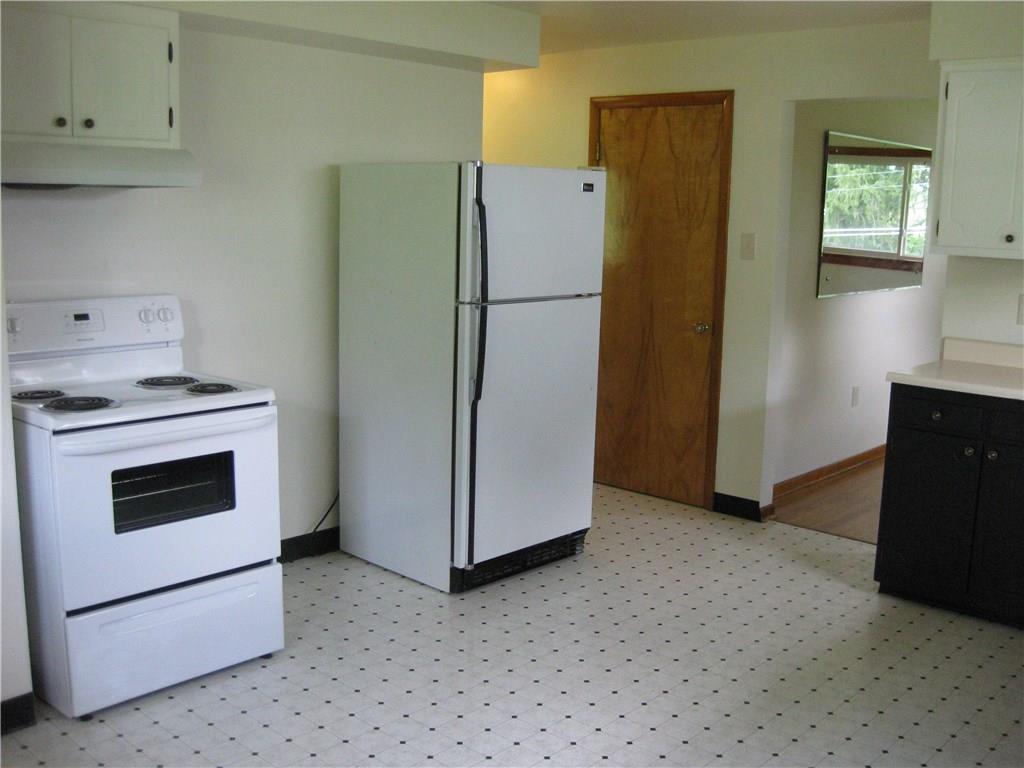 135 K Row McKees Rocks, PA 15136 - Photo 9 of 25 Kitchen