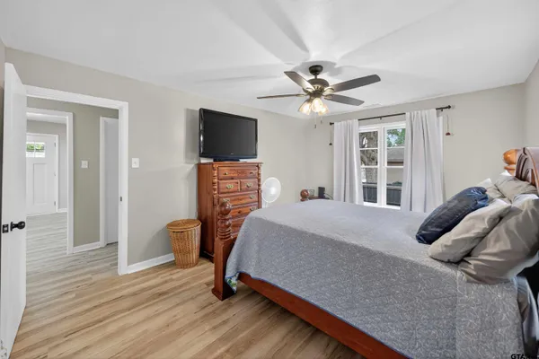 $185,000 | 105 Holcomb Street, Frankston, TX 75763