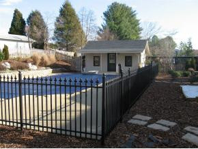 2406 Rambling Road Johnson City, TN 37604 - Photo 3 of 8 Photo 3