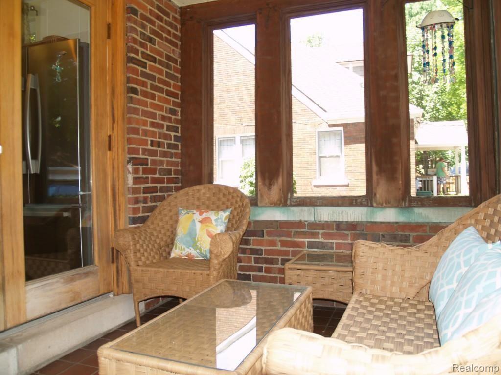 860 Barrington Road Grosse Pointe, MI 48230 - Photo 24 of 24 Porch