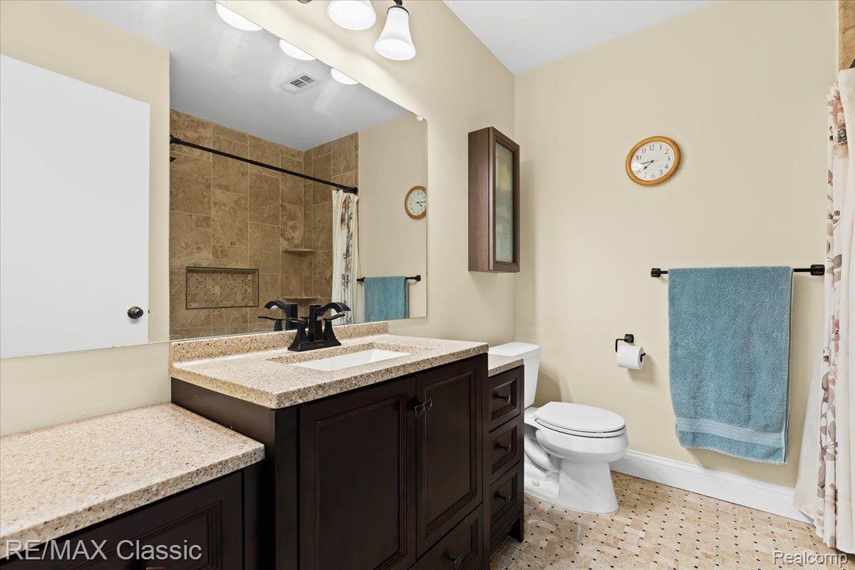 732 South Milford Road Milford, MI 48381 - Photo 18 of 21