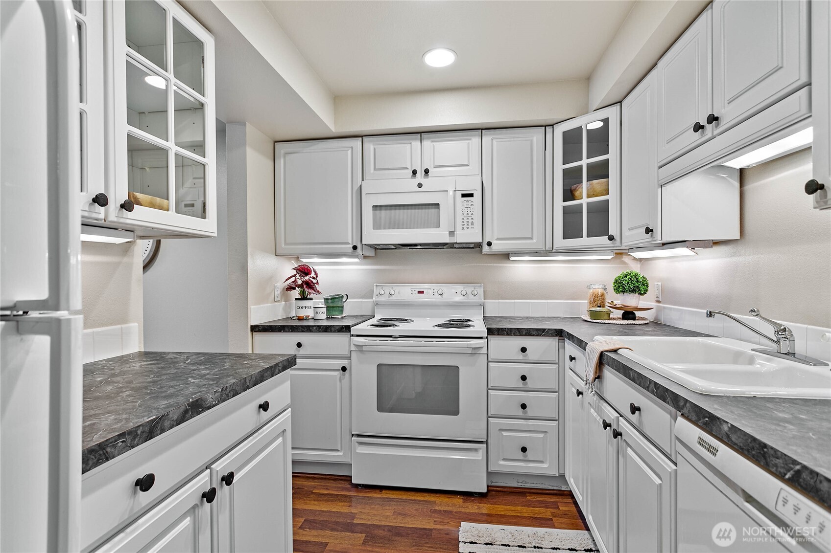 600 South State Street, Unit 204 Bellingham, WA 98225 - Photo 16 of 36