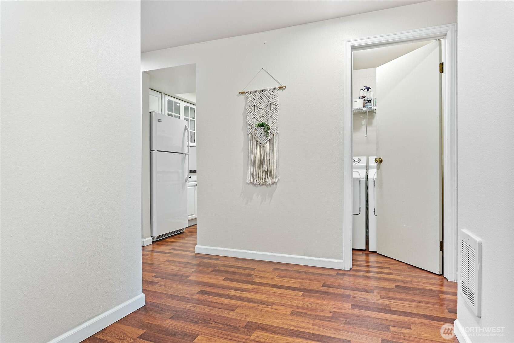 600 South State Street, Unit 204 Bellingham, WA 98225 - Photo 17 of 36