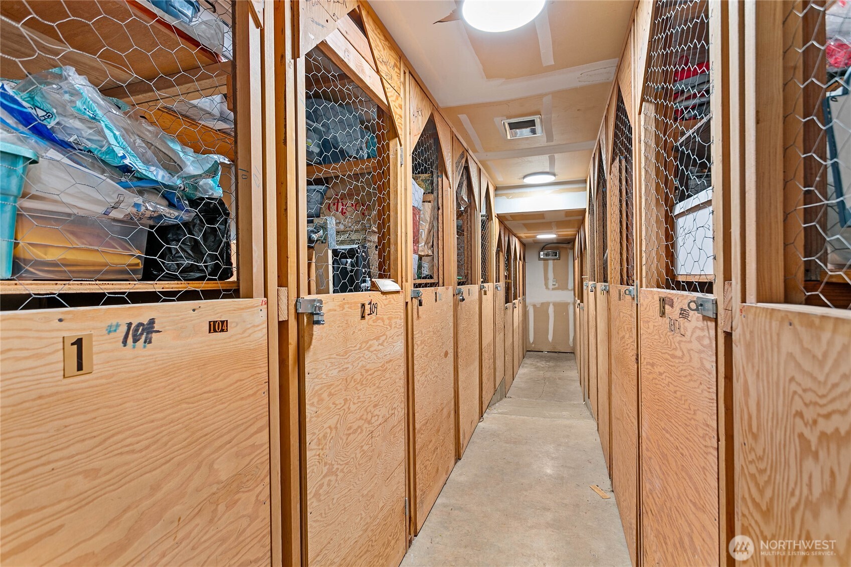 600 South State Street, Unit 204 Bellingham, WA 98225 - Photo 28 of 36