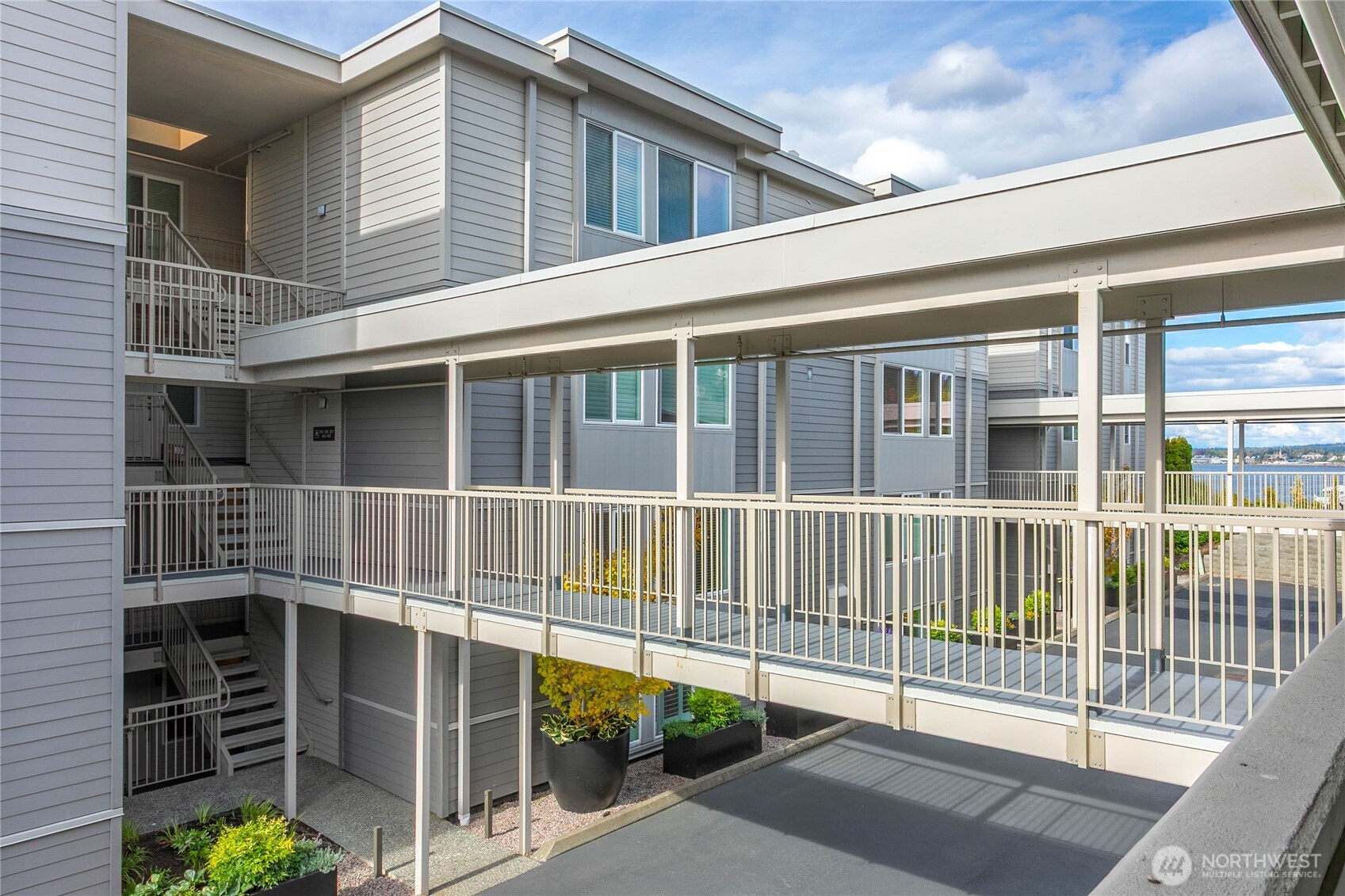 600 South State Street, Unit 204 Bellingham, WA 98225 - Photo 29 of 36