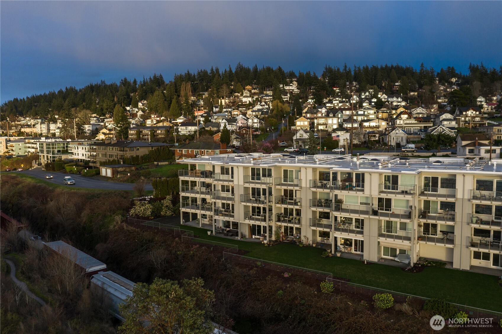 600 South State Street, Unit 204 Bellingham, WA 98225 - Photo 32 of 36