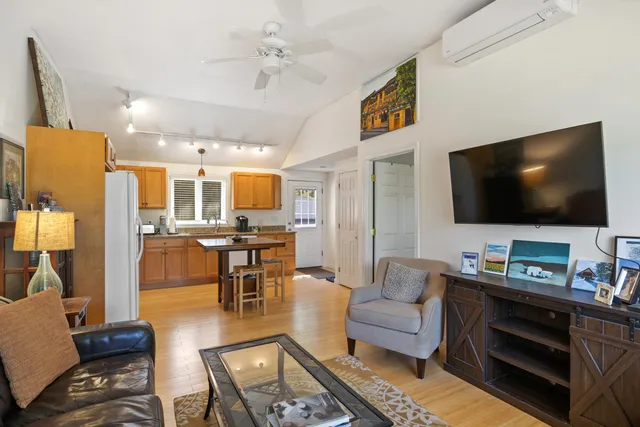 $349,000 | 18 Woodside Meadow Road, Unit 4, York, ME 03909