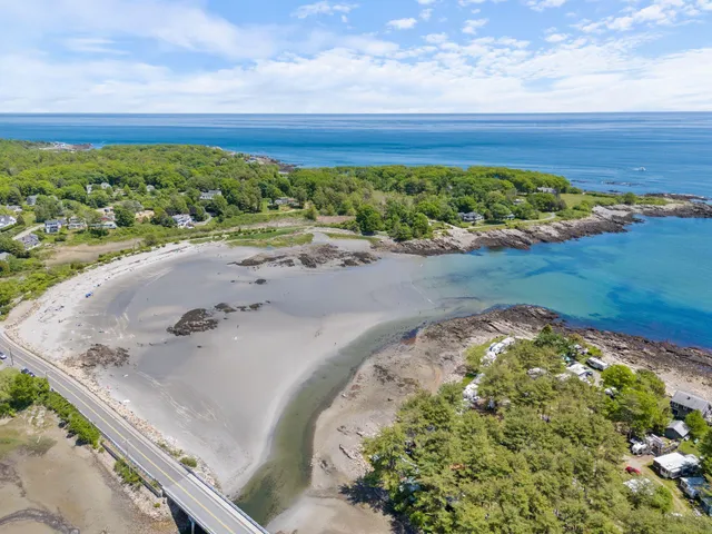 $349,000 | 18 Woodside Meadow Road, Unit 4, York, ME 03909