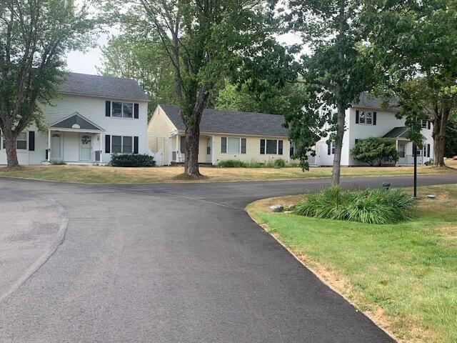 18 Woodside Meadow Road, Unit 4 York, ME 03909 - Photo 8 of 40 Front of Condo