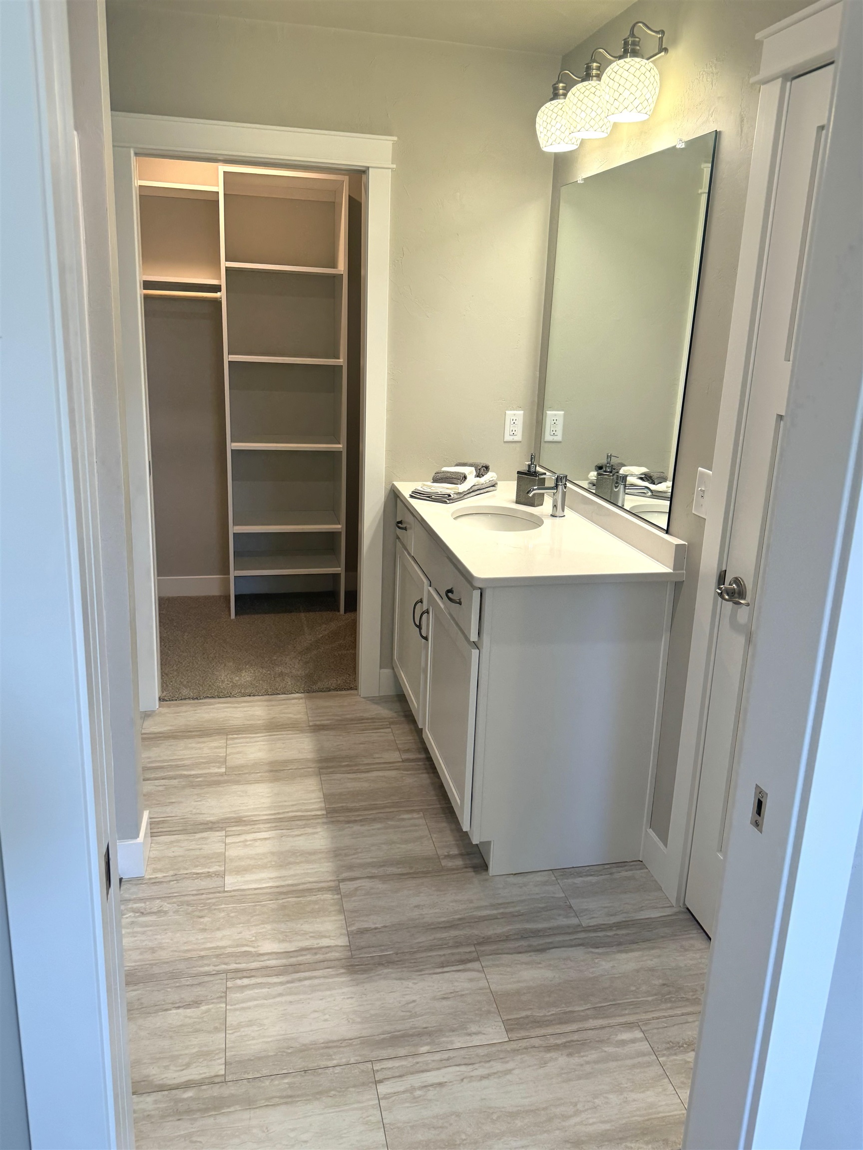 4762 North Marlo Way, Unit 3 Appleton, WI 54913 - Photo 12 of 25 Gallery Image 12