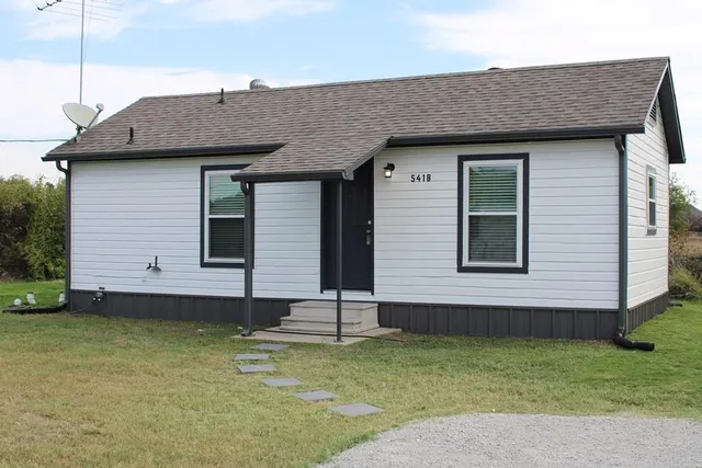 $950 | 541 South Allen Street, Unit B, Boyd, TX 76023