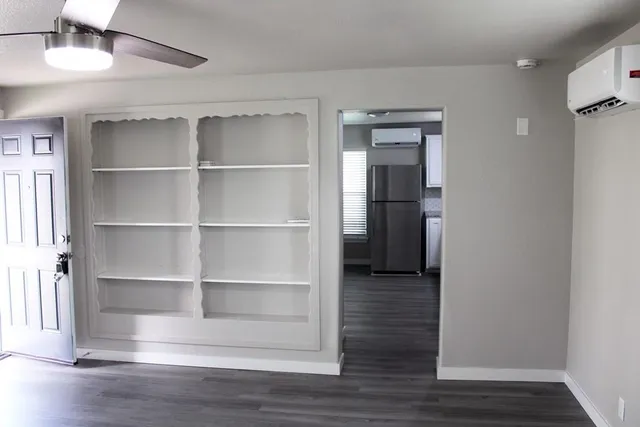 $950 | 541 South Allen Street, Unit B, Boyd, TX 76023