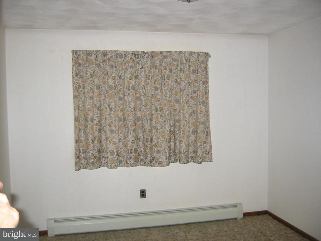 575 Schaeffer Road Lebanon, PA 17042 - Photo 8 of 9 Gallery Image 8