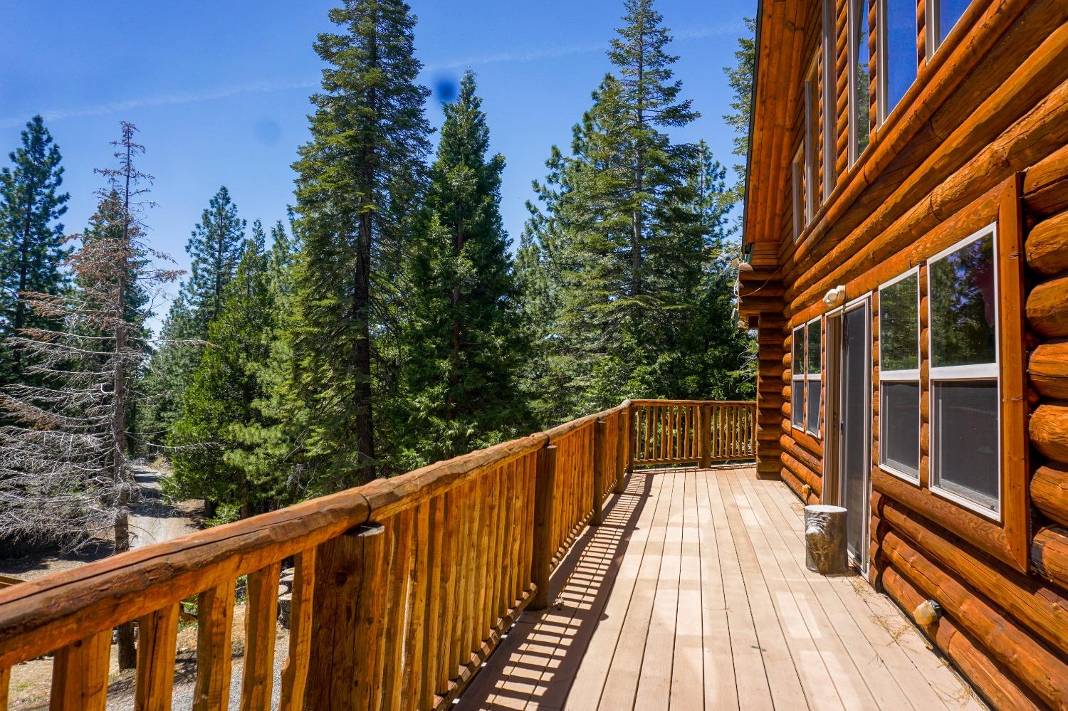 10671 Lowell Hill Road Nevada City, CA 95959 - Photo 22 of 35 a view of balcony with wooden floor and fence