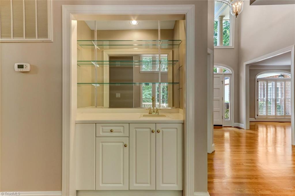 5602 Anson Road Greensboro, NC 27407 - Photo 7 of 30 Gallery Image 7