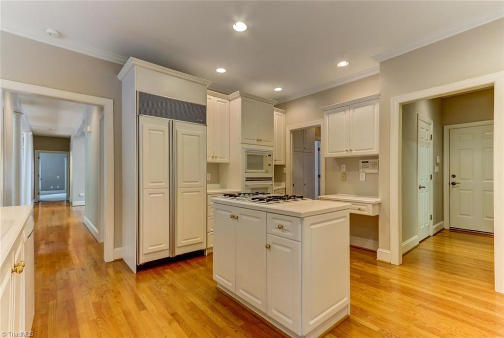 5602 Anson Road Greensboro, NC 27407 - Photo 8 of 30 Gallery Image 8