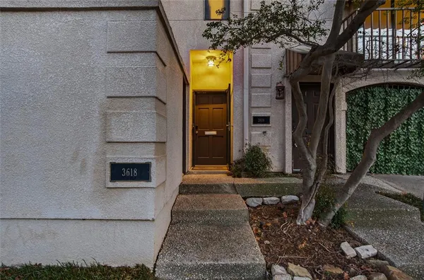 $435,000 | 3618 Reagan Street, Dallas, TX 75219