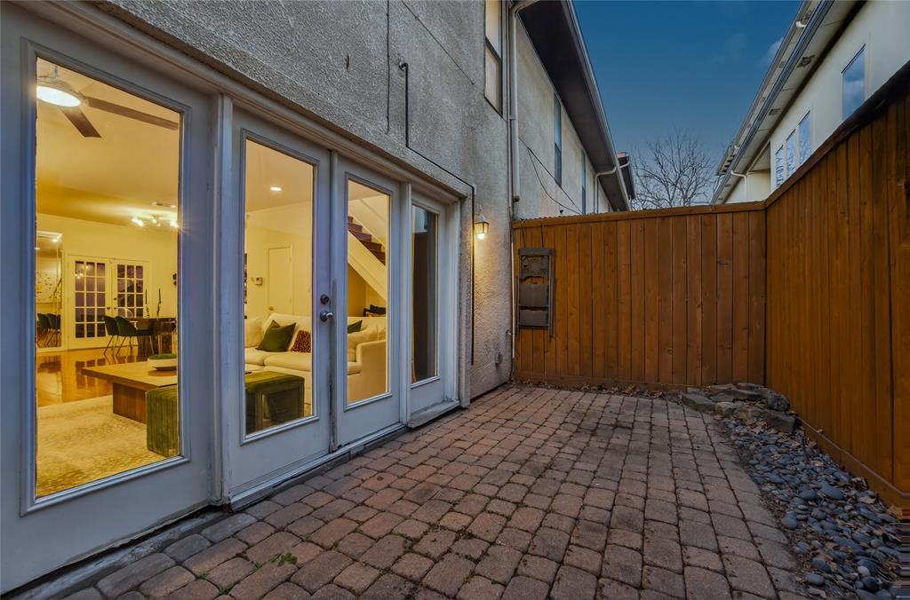 3618 Reagan Street Dallas, TX 75219 - Photo 34 of 34 rear patio