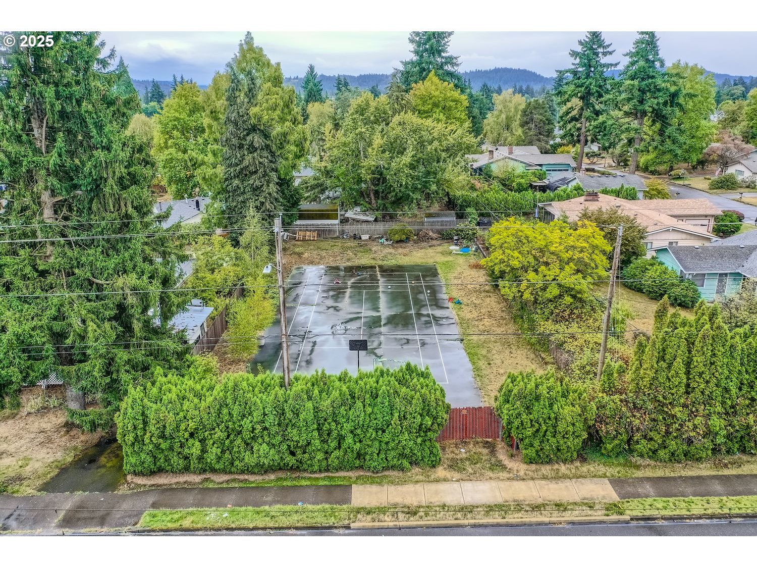 15590 East Burnside Street Portland, OR 97233 - Photo 11 of 11 a aerial view of a yard