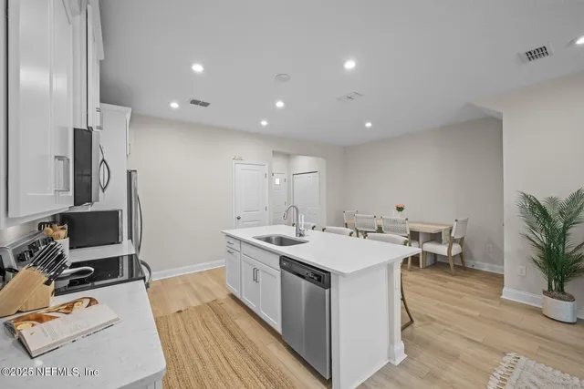 $300,000 | 11993 Calvesta Street, Jacksonville, FL 32256